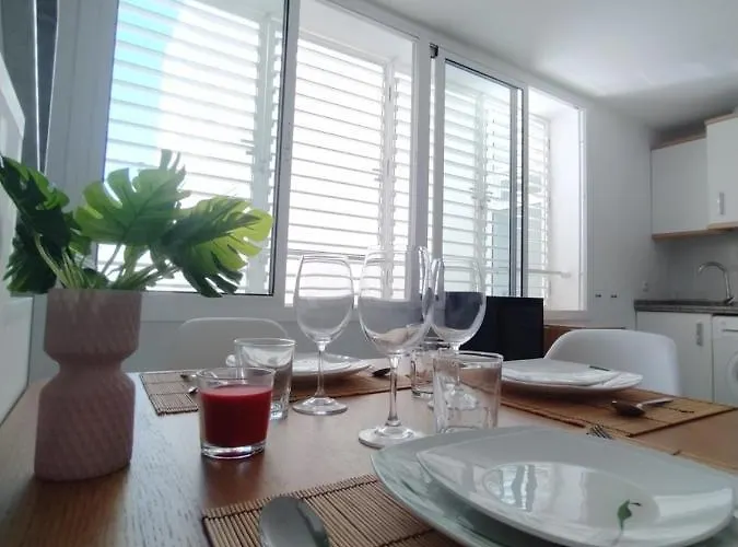 Atico-duplex Palmeras 科尼尔-德拉弗龙特拉